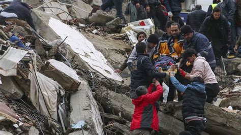 Death Toll From Turkiye Syria Earthquakes Soars Past 28000 Radio Pakistan World News