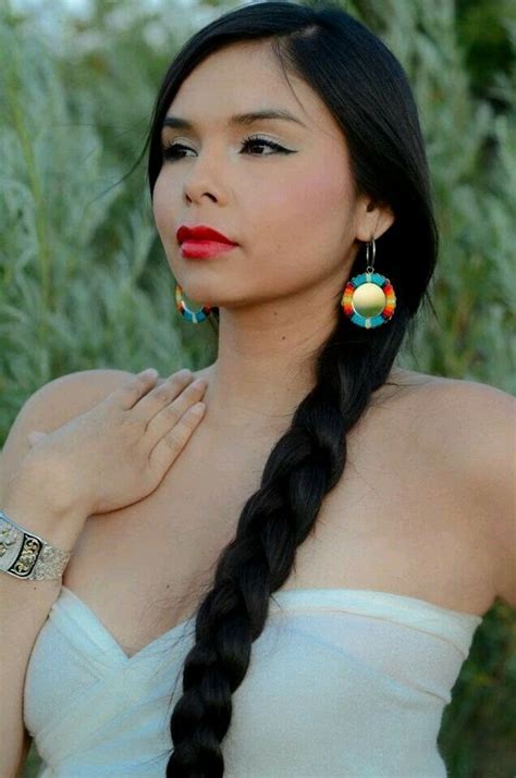Pin By Crystal Blue On Navajo Women Native American Braids Native