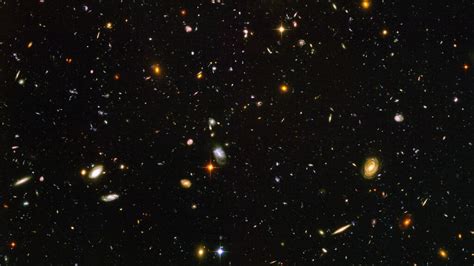 Hubble Deep Field Distant Galaxies 1 Singularity Hub