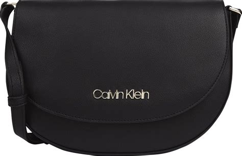 Calvin Klein Umhängetasche Ck Must Saddle Bag Mit Goldfarbenen
