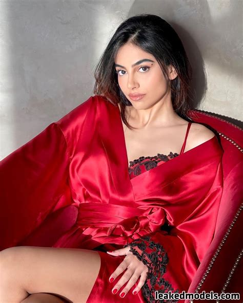 Banita Sandhu Nude Leaks OnlyFans Photo 7 Leaked Models