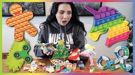 Unboxing An Entire Fidget Toy Advent Calendar Youtube