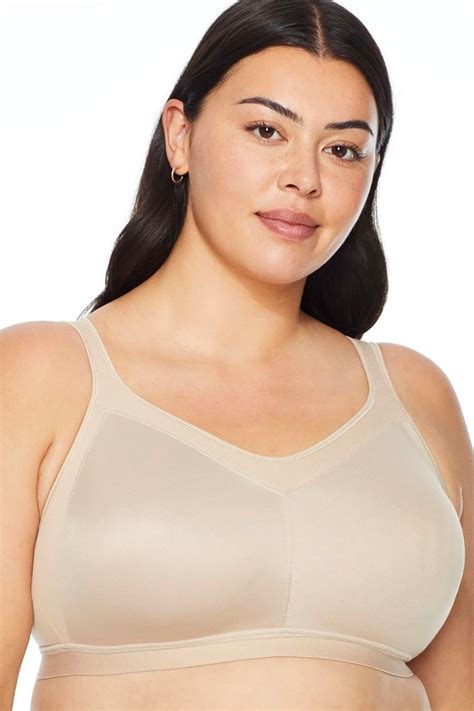 The 16 Best Sports Bras For Large Breasts In 2023 Marie Claire