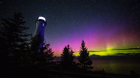 Check Out The Incredible Photos Of The Northern Lights Over Michigan