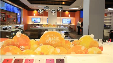 What Time Did Best Buy Open On Black Friday 2013 - AT&T’s New NYC Store Offers Up A Refreshed Retail Experience For Customers