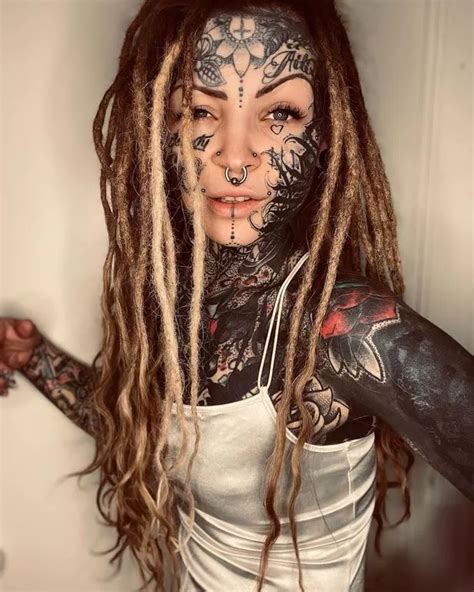 Tattoo Mum With Almost Entire Body Covered In Ink Shares Pic Daily Star