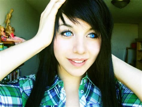 black hair blue eyes r prettygirls