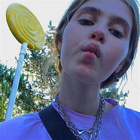 Clairo 🇧🇷 On Instagram Morning 💕 Pretty People Aesthetic Girl Pretty