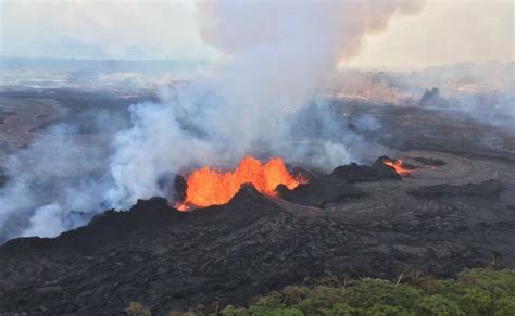 The Eruption Of The Hawaiian Volcano Kilauea Continues Earth