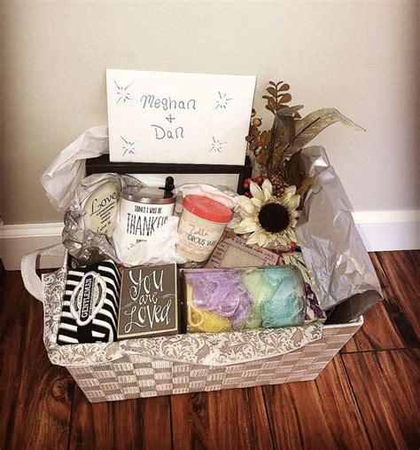 Crafting up your own engagement present is an excellent way to show the newly engaged pair how ecstatic you are for their future journey together. Engagement Gift Basket | Engagement gift baskets, Gifts ...