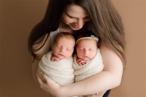 Twin Newborn Photographer In Tacoma Wa Boy Girl Babies 11 Christina
