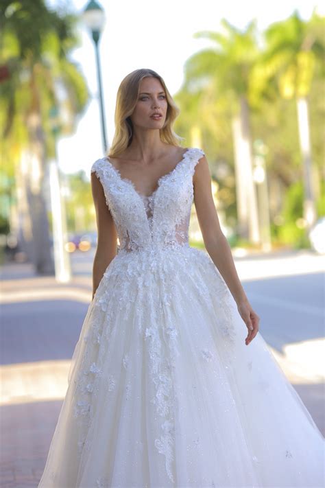 First of all, you have to pick your favorite designer from kleinfeld's and this is between the greatest parts, because being different designers. Cap Sleeve V-neckline Beaded Ball Gown Wedding Dress ...