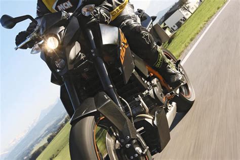 Ktm is basically known for. KTM 690 DUKE R (2010-2011) Review | Speed, Specs & Prices ...