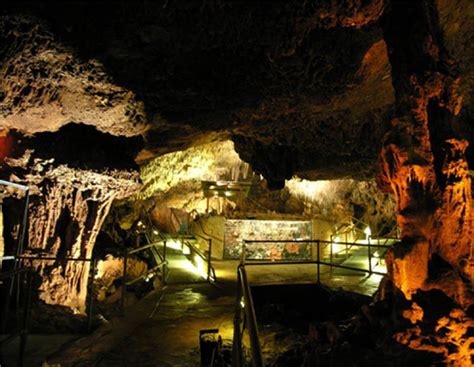 Neolithic Alepotrypa Cave And The Surrounding Area Archaeology Wiki