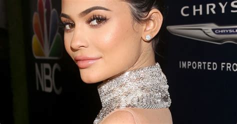What Does Kylie Jenner Look Like Without False Eyelashes