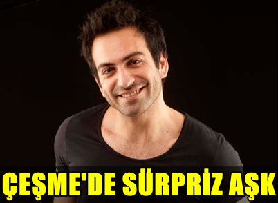 Mustafa denizli, kendisinden 15 yaş büyük rıza kocaoğlu ile aşk yaşayan kızı lal'e ilişki onayı takvim'de yer alan habere göre ünlü teknik direktör mustafa denizli'nin eski sevgilisi çiğdem. FLAŞ! ÇEŞME'DE SÜRPRİZ AŞK! BUĞRA GÜLSOY, GÖNLÜNÜ MUSTAFA ...