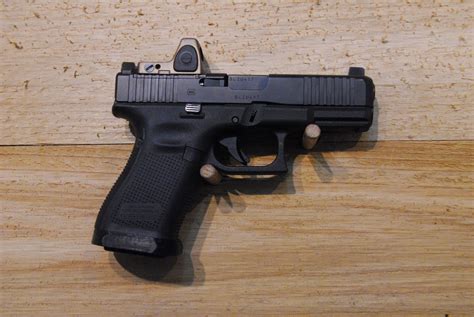 Subtle but effective in quick reloads. Glock 19 Gen 5 MOS (Trijicon) 9mm - Adelbridge & Co., Inc.