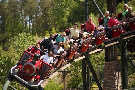 Dollywood 16 Best Things To Do With Kids Atlanta Parent
