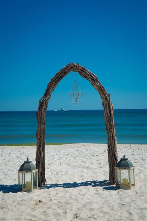 This Driftwood Arch Fits Perfectly At This Beach Venue Planning Your