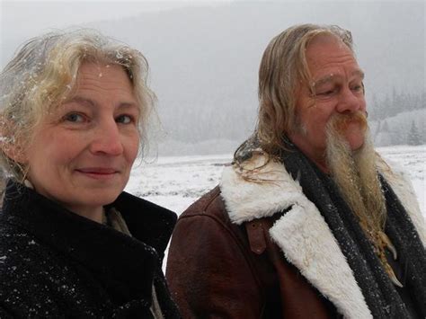 Alaskan Bush People Star Billy Brown Talks About Ami Browns Lung Cancer