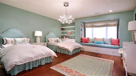 Discover bedroom ideas and design inspiration from a variety of bedrooms, including color, decor and theme options. Cozy Guest Room Design Ideas with Twin Bed - Room Ideas ...