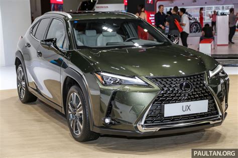 As part of a running update across the ux range, the 2021 lexus ux200 sports luxury has received upgraded safety tech, insulation tweaks for a quieter cabin and increased boot capacity. KLIMS18: Lexus UX crossover previewed in Malaysia