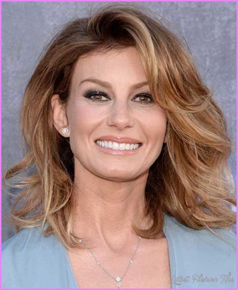 17 Hairstyles For Women Over 45 Hairstyles Street