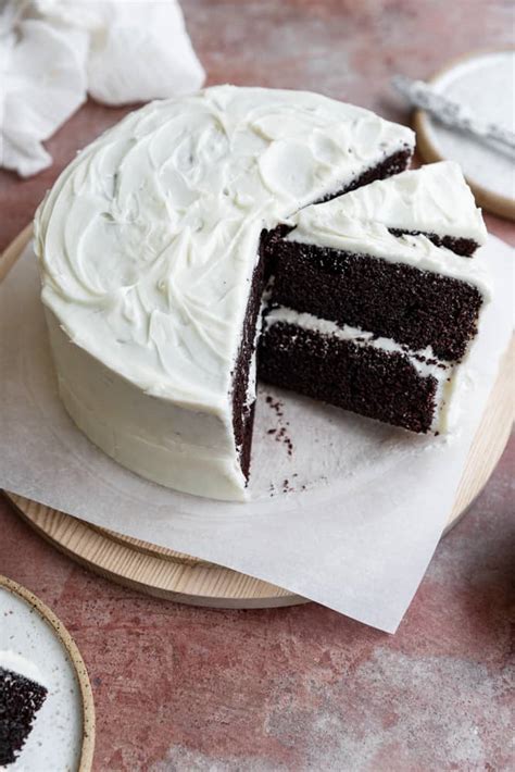 Easy Chocolate Cake With Cream Cheese Frosting Frosting And Fettuccine