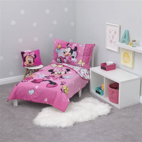 Disney Minnie Mouse Happy Hearts Pink 4 Piece Toddler Bed Set
