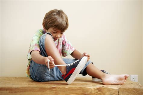 There are several methods to try when teaching a child to tie his shoes. Kids Learning To Tie Shoe Laces Later Than Ever, Studies ...