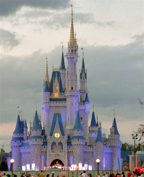 Disney Parks Experiences And Products Wikipedia