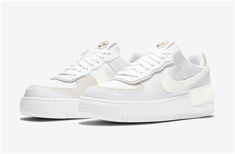 The low sneaker was realised in '83 (a year after the high top) and caught the attention of the sneakerhead community; Wmns Nike Air Force 1 Shadow White Atomic Pink CZ8107-100 ...