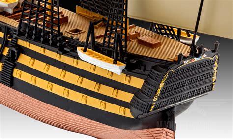 By andré kretzer on modellversium. Revell HMS VICTORY 1765 05819 - Zone Maquette