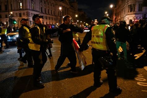 News24 More Than 120 People Arrested In London As Pro Palestinian Rally Draws Far Right