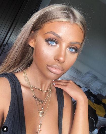Tan Addict Who Loves The Sunbeds Is So Dark Shes Accused Of ‘blacking