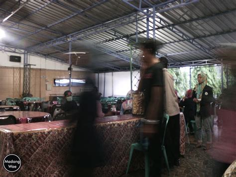 Jelajah trans tvliputan dilakukan sebelum masa pandemi covid 19. Pabrik Kecap Bawen : Parkiran Karyawan Di Luar Gerbang ...