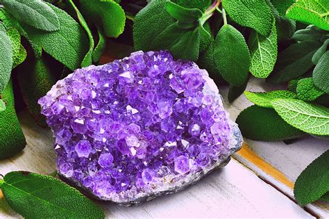 7 Best Healing Crystals for Virgo Season (Astrology Crystal Healing)