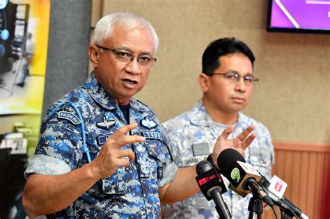 Savesave surat kepada panglima angkatan tentera malaysia for later. Rangkaian data ATM digodam, kata panglima angkatan tentera ...