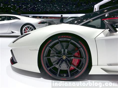 Lamborghini Aventador Pirelli Edition 2015 Geneva Live