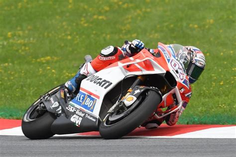 Spielberg motogp sonuçlarının yanında, flashscore.com.tr sayfalarında 30'dan fazla spor dalında 5000'ten fazla lig ve kupadan maç sonuçlarını takip edebilirsiniz. MotoGP 2017, Spielberg: capolavoro di Dovizioso su Marquez