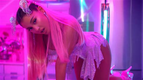 And click in the spotify link to save the playlist. Ariana Grande's 'thank u, next' Hits 2 Billion Spotify Streams - FRPLive