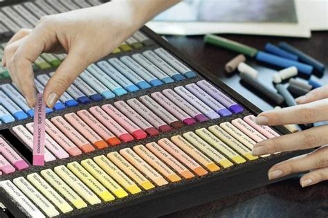The Best Soft Pastels To Use For Your Art Projects