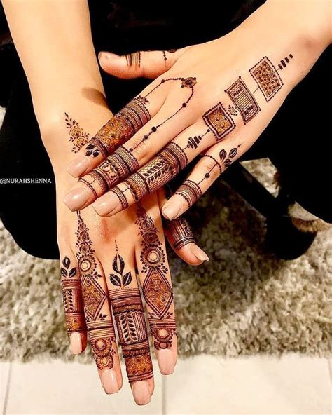 30 Stylish And Elegant Finger Mehndi Designs In 2020 Mehndi Designs