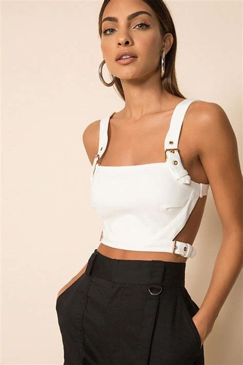 27 Cute Crop Top Outfits That Are Super Easy To Put Together Crop Top