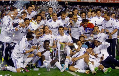 Real Madrid Celebrating Wallpapers Hd 2017 Wallpaper Cave