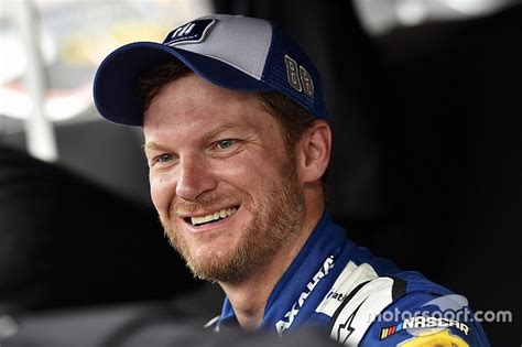 Dale Earnhardt Jr To Retire From Nascar After 2017