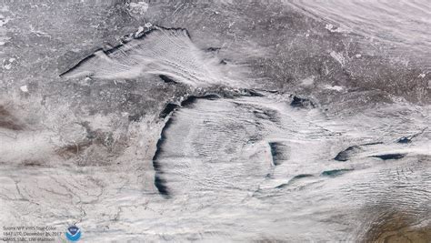 Stunning Satellite Image Shows Lake Effect Snow Over Great Lakes