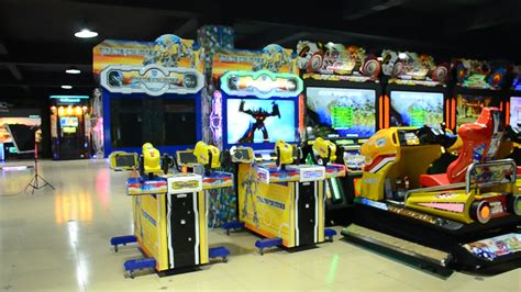Popular Coin Operated Arcade Amusement Simulator Shooting Aliens Adult