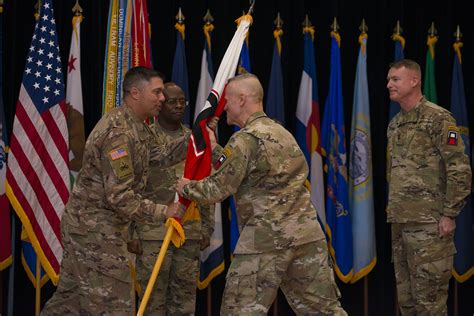 First Army Division East welcomes new commander | Article | The United States Army