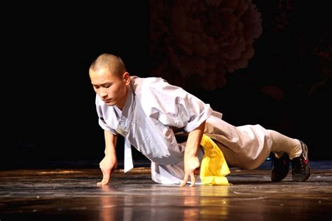 Monks From Chinas Shaolin Temple Perform Kung Fu In Dakar